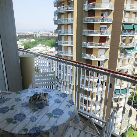 Apartment Wonderful Studio With Swimming Pool, Terrace And Sea View